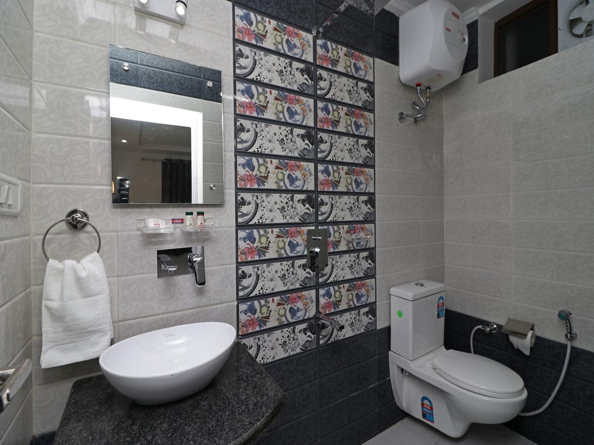 Oyo 11526 Hotel Apollo Agra  Εξωτερικό φωτογραφία
