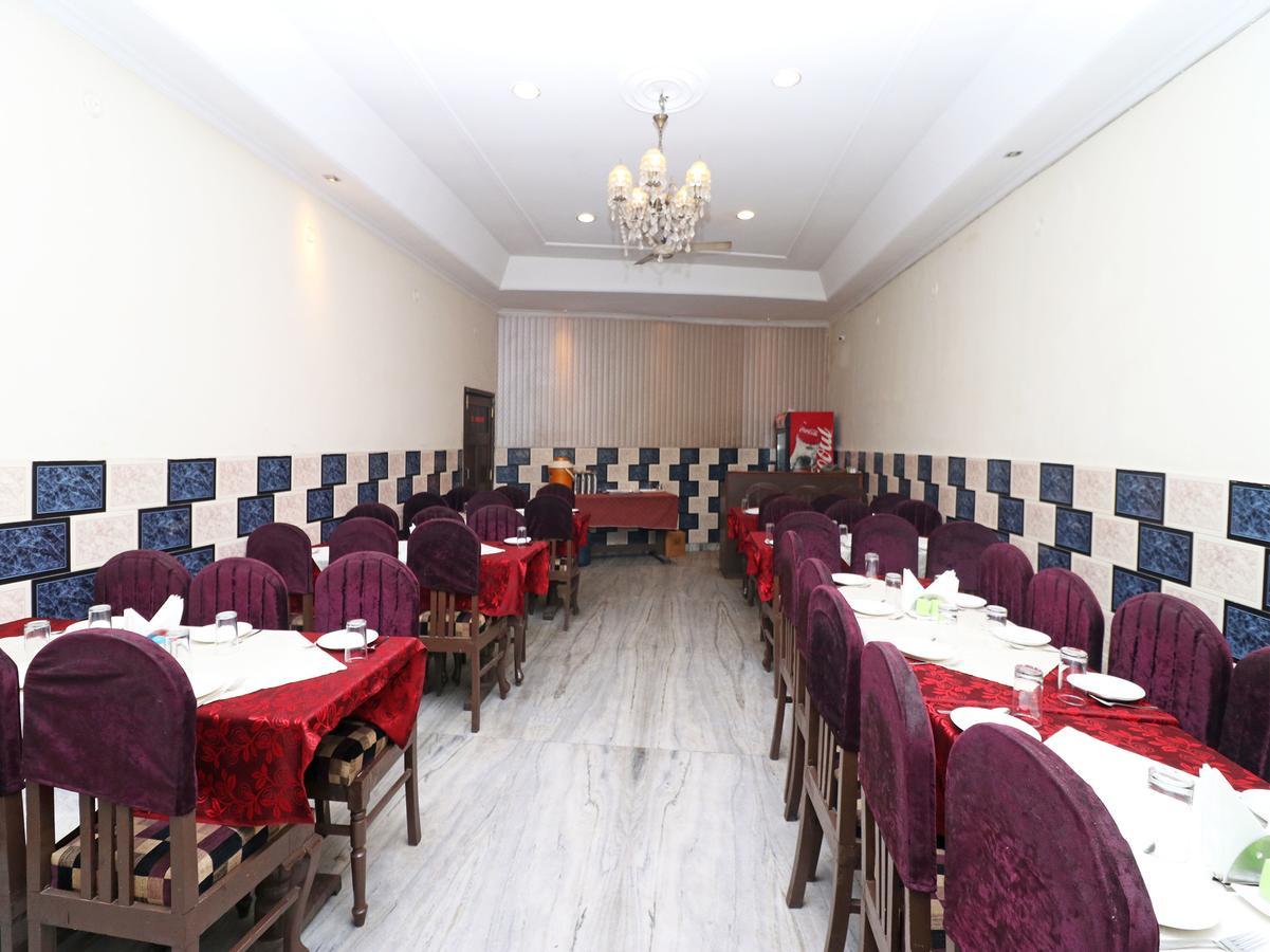 Oyo 11526 Hotel Apollo Agra  Εξωτερικό φωτογραφία