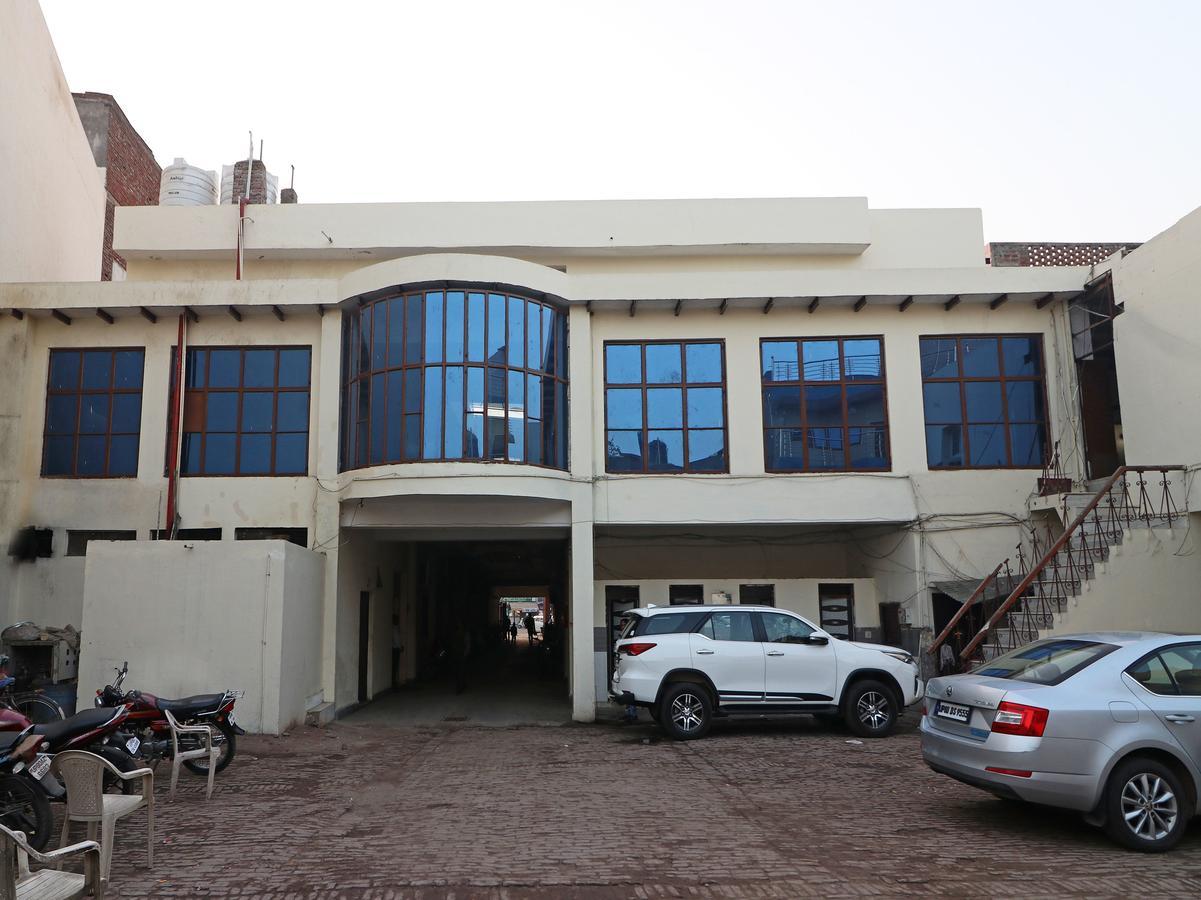 Oyo 11526 Hotel Apollo Agra  Εξωτερικό φωτογραφία