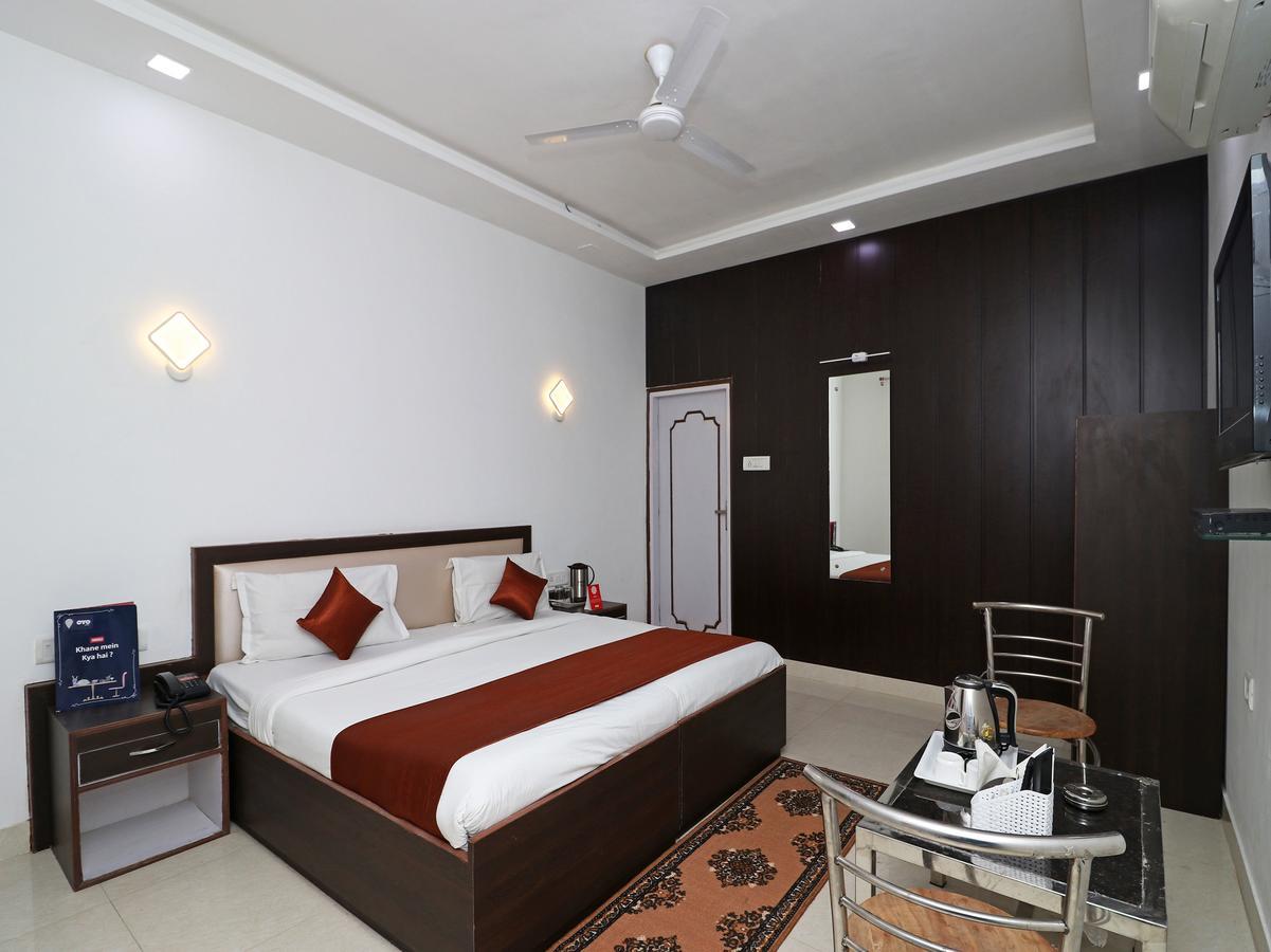Oyo 11526 Hotel Apollo Agra  Εξωτερικό φωτογραφία
